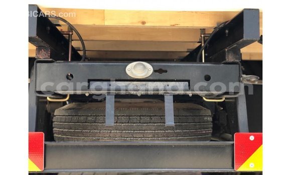 Ra Imported Mitsubishi Carisma funfun Ọkọ̀ in Import - Dubai ni Ashanti Ra Imported Mitsubishi Carisma funfun Ọkọ̀ in Import - Dubai ni Ashanti