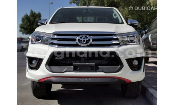 Ra Imported Toyota Hilux funfun Ọkọ̀ in Import - Dubai ni Ashanti Ra Imported Toyota Hilux funfun Ọkọ̀ in Import - Dubai ni Ashanti