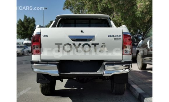 Ra Imported Toyota Hilux funfun Ọkọ̀ in Import - Dubai ni Ashanti Ra Imported Toyota Hilux funfun Ọkọ̀ in Import - Dubai ni Ashanti
