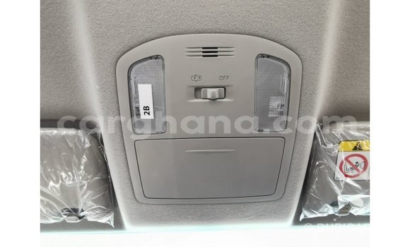 Ra Imported Toyota Hilux funfun Ọkọ̀ in Import - Dubai ni Ashanti Ra Imported Toyota Hilux funfun Ọkọ̀ in Import - Dubai ni Ashanti