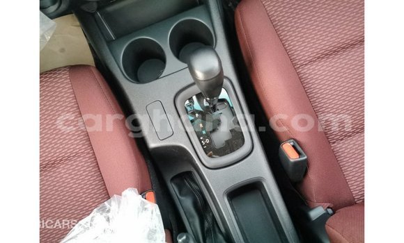 Ra Imported Toyota Hilux funfun Ọkọ̀ in Import - Dubai ni Ashanti Ra Imported Toyota Hilux funfun Ọkọ̀ in Import - Dubai ni Ashanti