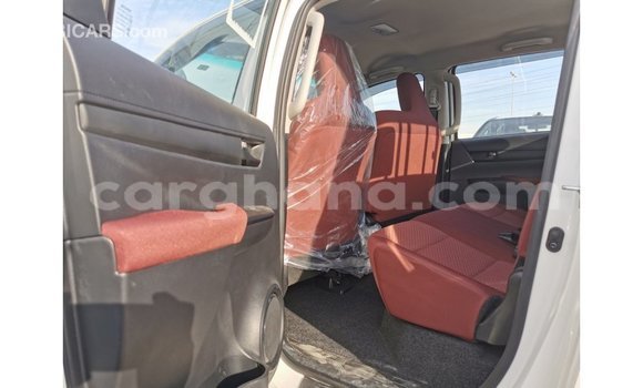 Ra Imported Toyota Hilux funfun Ọkọ̀ in Import - Dubai ni Ashanti Ra Imported Toyota Hilux funfun Ọkọ̀ in Import - Dubai ni Ashanti
