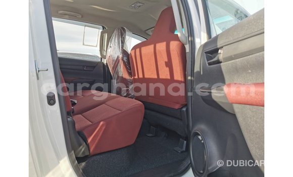 Ra Imported Toyota Hilux funfun Ọkọ̀ in Import - Dubai ni Ashanti Ra Imported Toyota Hilux funfun Ọkọ̀ in Import - Dubai ni Ashanti