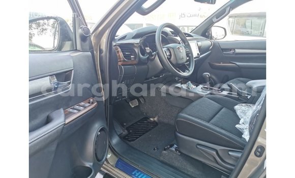 Ra Imported Toyota Hilux Brown Ọkọ̀ in Import - Dubai ni Ashanti Ra Imported Toyota Hilux Brown Ọkọ̀ in Import - Dubai ni Ashanti