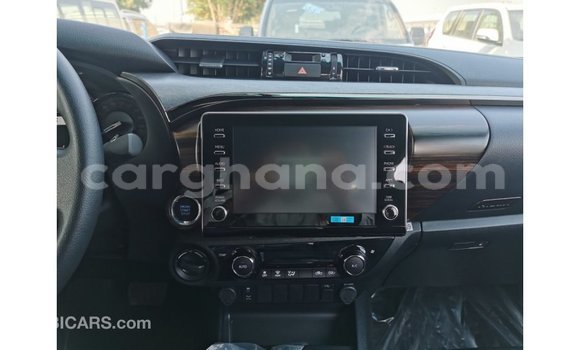 Ra Imported Toyota Hilux Brown Ọkọ̀ in Import - Dubai ni Ashanti Ra Imported Toyota Hilux Brown Ọkọ̀ in Import - Dubai ni Ashanti