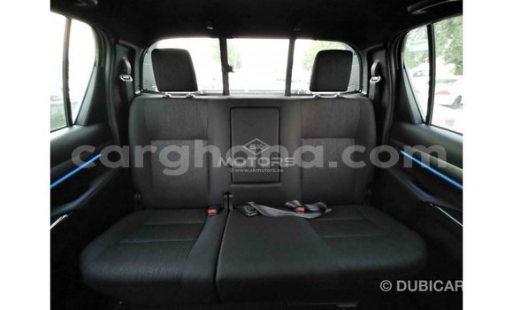 Ra Imported Toyota Hilux funfun Ọkọ̀ in Import - Dubai ni Ashanti Ra Imported Toyota Hilux funfun Ọkọ̀ in Import - Dubai ni Ashanti