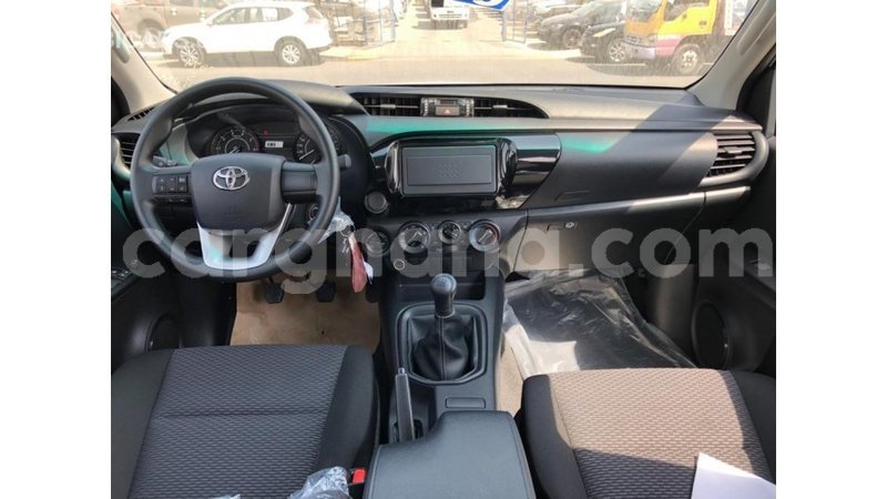 Big with watermark toyota hilux ashanti import dubai 17532