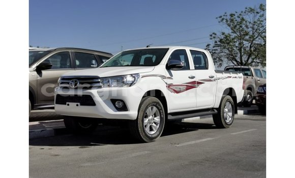 Ra Imported Toyota Hilux funfun Ọkọ̀ in Import - Dubai ni Ashanti Ra Imported Toyota Hilux funfun Ọkọ̀ in Import - Dubai ni Ashanti
