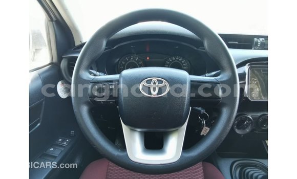 Ra Imported Toyota Hilux funfun Ọkọ̀ in Import - Dubai ni Ashanti Ra Imported Toyota Hilux funfun Ọkọ̀ in Import - Dubai ni Ashanti