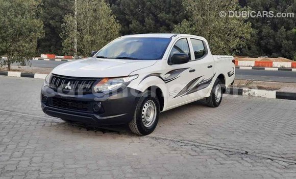 Buy Import Mitsubishi L200 White Car in Import - Dubai in Ashanti Buy Import Mitsubishi L200 White Car in Import - Dubai in Ashanti