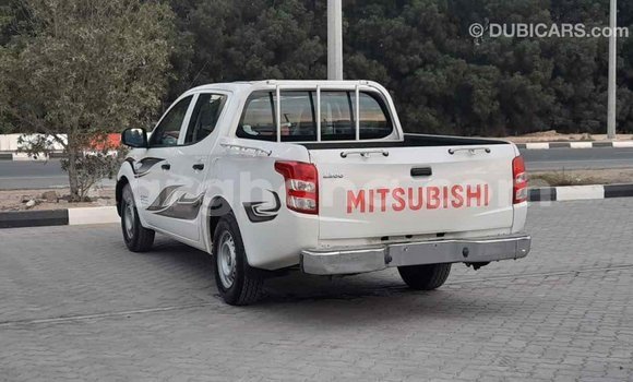 Buy Import Mitsubishi L200 White Car in Import - Dubai in Ashanti Buy Import Mitsubishi L200 White Car in Import - Dubai in Ashanti