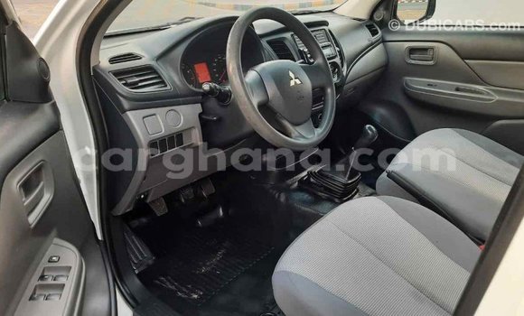 Buy Import Mitsubishi L200 White Car in Import - Dubai in Ashanti Buy Import Mitsubishi L200 White Car in Import - Dubai in Ashanti
