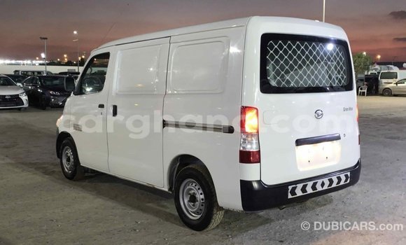 Ra Imported Daihatsu Sirion funfun Ọkọ̀ in Import - Dubai ni Ashanti Ra Imported Daihatsu Sirion funfun Ọkọ̀ in Import - Dubai ni Ashanti