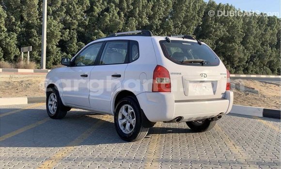 Buy Import Hyundai Tucson White Car in Import - Dubai in Ashanti Buy Import Hyundai Tucson White Car in Import - Dubai in Ashanti