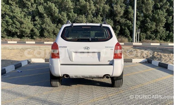 Buy Import Hyundai Tucson White Car in Import - Dubai in Ashanti Buy Import Hyundai Tucson White Car in Import - Dubai in Ashanti