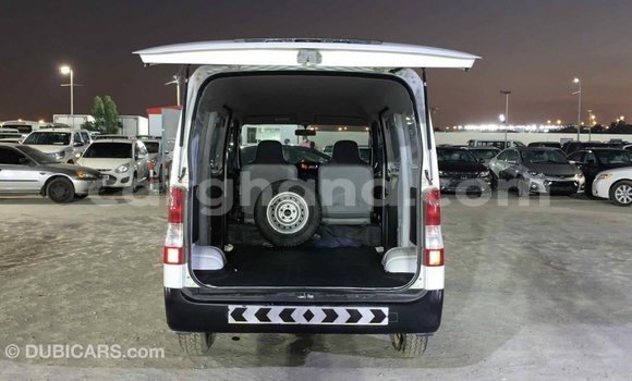 Ra Imported Daihatsu Sirion funfun Ọkọ̀ in Import - Dubai ni Ashanti Ra Imported Daihatsu Sirion funfun Ọkọ̀ in Import - Dubai ni Ashanti