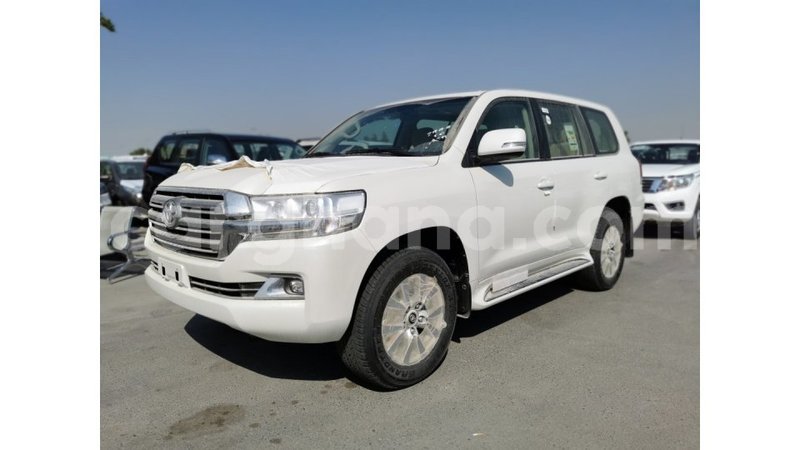 Big with watermark toyota land cruiser ashanti import dubai 17547