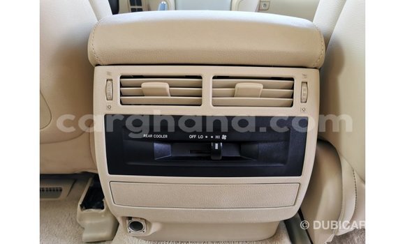 Ra Imported Toyota Land Cruiser funfun Ọkọ̀ in Import - Dubai ni Ashanti Ra Imported Toyota Land Cruiser funfun Ọkọ̀ in Import - Dubai ni Ashanti
