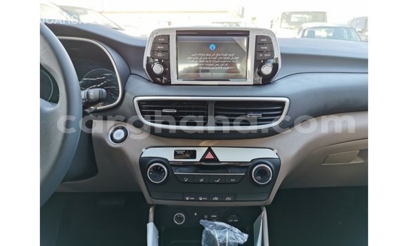Sayi Imported Hyundai Tucson White Mota in Import - Dubai a Ashanti Sayi Imported Hyundai Tucson White Mota in Import - Dubai a Ashanti
