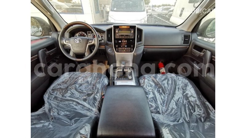 Big with watermark toyota land cruiser ashanti import dubai 17570