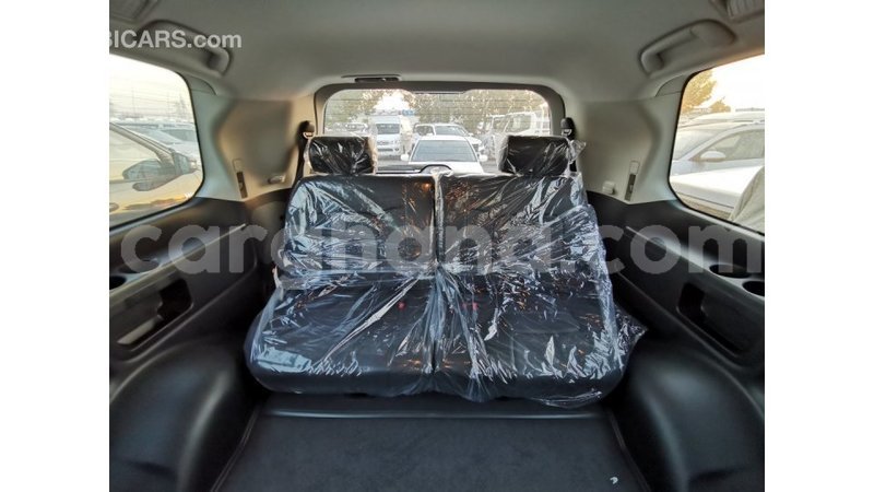 Big with watermark toyota land cruiser ashanti import dubai 17570