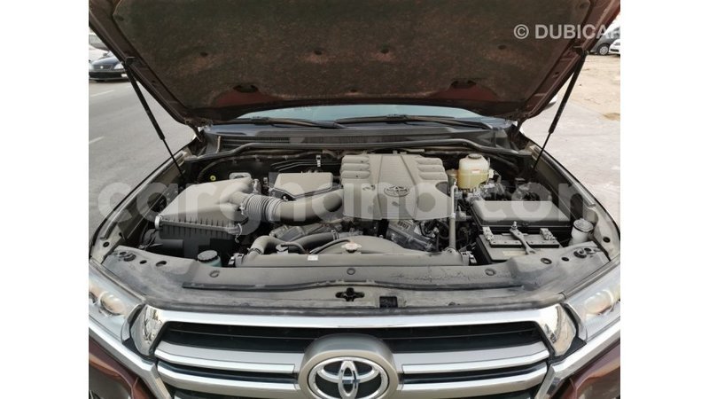 Big with watermark toyota land cruiser ashanti import dubai 17570