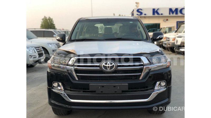 Big with watermark toyota land cruiser ashanti import dubai 17575