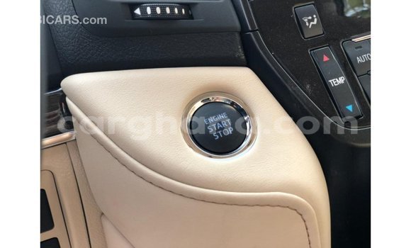 Buy Import Toyota Land Cruiser Black Car in Import - Dubai in Ashanti Buy Import Toyota Land Cruiser Black Car in Import - Dubai in Ashanti