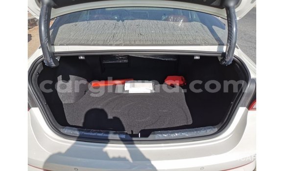 Ra Imported Kia K5 funfun Ọkọ̀ in Import - Dubai ni Ashanti Ra Imported Kia K5 funfun Ọkọ̀ in Import - Dubai ni Ashanti