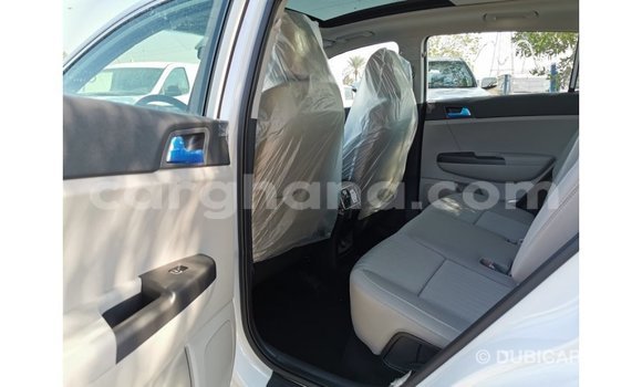 Ra Imported Kia Sportage funfun Ọkọ̀ in Import - Dubai ni Ashanti Ra Imported Kia Sportage funfun Ọkọ̀ in Import - Dubai ni Ashanti