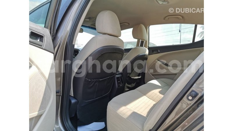 Big with watermark kia optima ashanti import dubai 17586