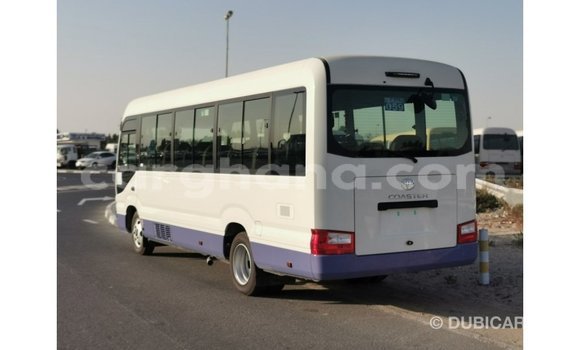 Sayi Imported Toyota Coaster White Mota in Import - Dubai a Ashanti Sayi Imported Toyota Coaster White Mota in Import - Dubai a Ashanti