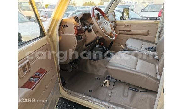 Buy Import Toyota Land Cruiser Beige Car in Import - Dubai in Ashanti Buy Import Toyota Land Cruiser Beige Car in Import - Dubai in Ashanti
