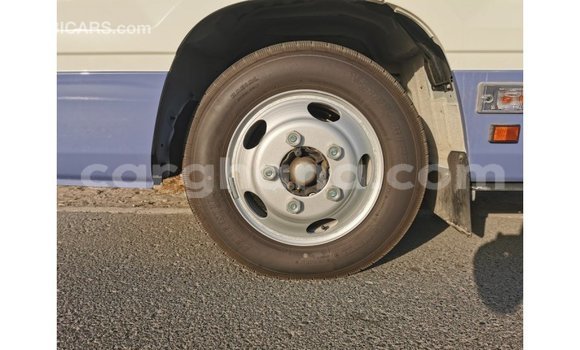 Sayi Imported Toyota Coaster White Mota in Import - Dubai a Ashanti Sayi Imported Toyota Coaster White Mota in Import - Dubai a Ashanti