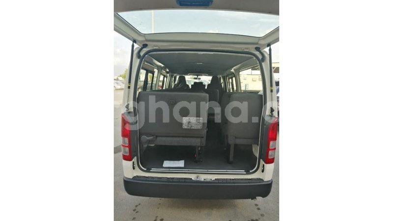 Big with watermark toyota hiace ashanti import dubai 17600