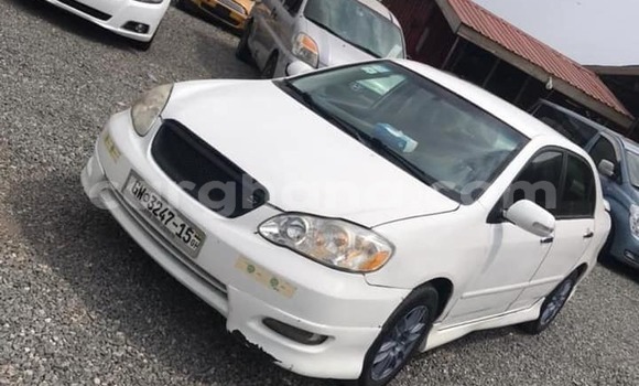 Sayi Na hannu Toyota Corolla White Mota in Abetifi a Gabas Sayi Na hannu Toyota Corolla White Mota in Abetifi a Gabas