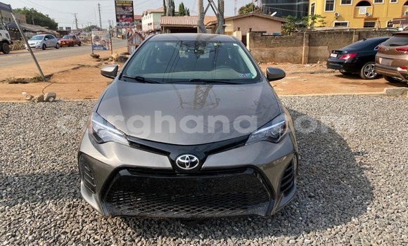Sayi Na hannu Toyota Corolla Brown Mota in Abetifi a Gabas Sayi Na hannu Toyota Corolla Brown Mota in Abetifi a Gabas