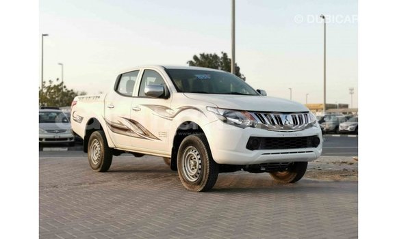 Ra Imported Mitsubishi L200 funfun Ọkọ̀ in Import - Dubai ni Ashanti Ra Imported Mitsubishi L200 funfun Ọkọ̀ in Import - Dubai ni Ashanti