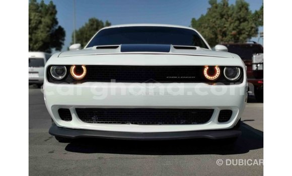 Sayi Imported Dodge Challenger White Mota in Import - Dubai a Ashanti Sayi Imported Dodge Challenger White Mota in Import - Dubai a Ashanti