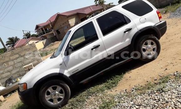 Buy Used Ford Escape White Car in Accra in Greater Accra Buy Used Ford Escape White Car in Accra in Greater Accra