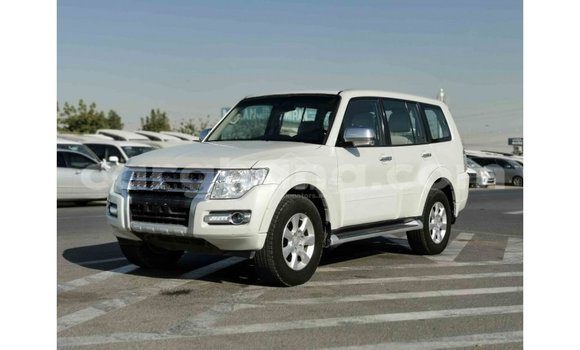 Buy Import Mitsubishi Pajero White Car in Import - Dubai in Ashanti Buy Import Mitsubishi Pajero White Car in Import - Dubai in Ashanti