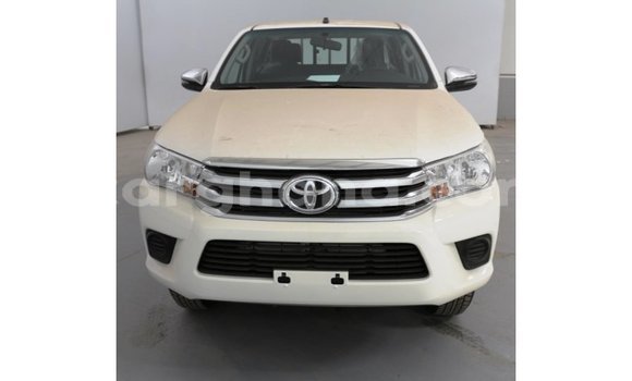 Buy Import Toyota Hilux White Car in Import - Dubai in Ashanti
