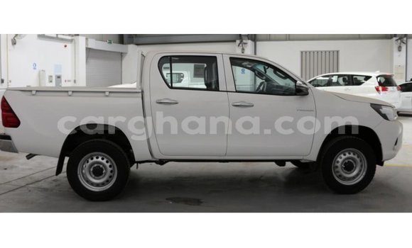 Buy Import Toyota Hilux White Car in Import - Dubai in Ashanti Buy Import Toyota Hilux White Car in Import - Dubai in Ashanti