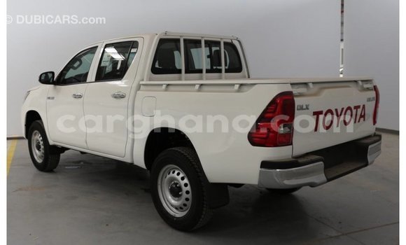 Buy Import Toyota Hilux White Car in Import - Dubai in Ashanti Buy Import Toyota Hilux White Car in Import - Dubai in Ashanti