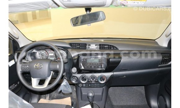 Buy Import Toyota Hilux White Car in Import - Dubai in Ashanti Buy Import Toyota Hilux White Car in Import - Dubai in Ashanti
