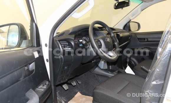 Buy Import Toyota Hilux White Car in Import - Dubai in Ashanti Buy Import Toyota Hilux White Car in Import - Dubai in Ashanti
