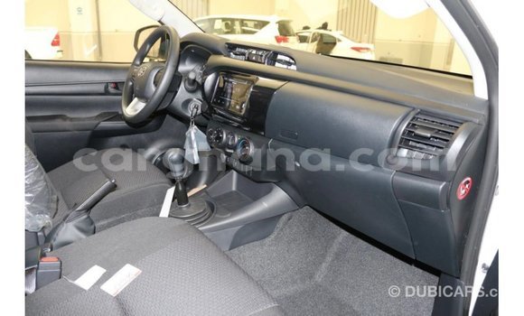 Buy Import Toyota Hilux White Car in Import - Dubai in Ashanti Buy Import Toyota Hilux White Car in Import - Dubai in Ashanti