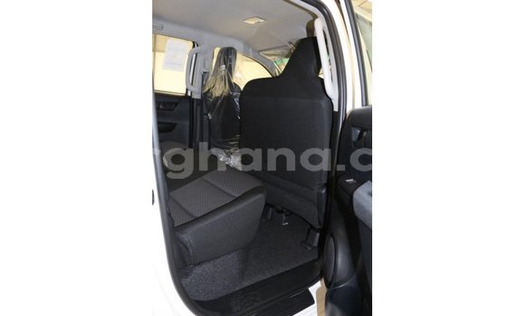 Buy Import Toyota Hilux White Car in Import - Dubai in Ashanti Buy Import Toyota Hilux White Car in Import - Dubai in Ashanti