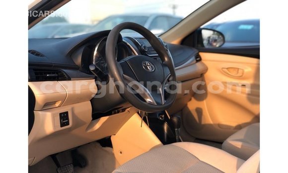 Ra Imported Toyota Yaris funfun Ọkọ̀ in Import - Dubai ni Ashanti Ra Imported Toyota Yaris funfun Ọkọ̀ in Import - Dubai ni Ashanti