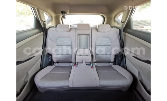 Sayi Imported Hyundai Tucson White Mota in Import - Dubai a Ashanti Sayi Imported Hyundai Tucson White Mota in Import - Dubai a Ashanti